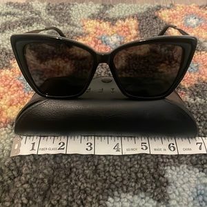 Diff Becky II Sunglasses